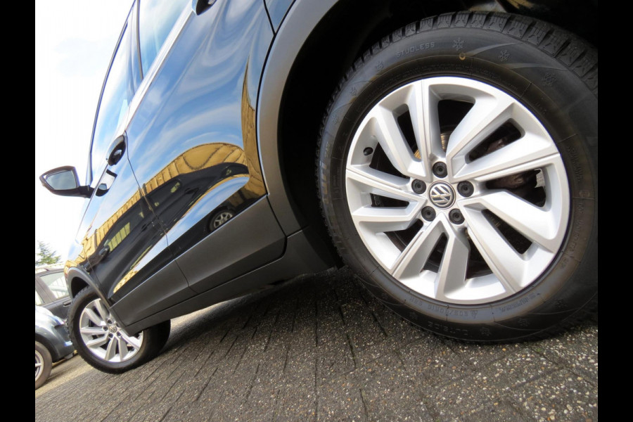 Volkswagen T-Cross 1.0 TSI Life | AIRCO | LM VELGEN | DAB+ RADIO |
