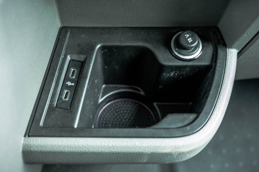 Volkswagen Transporter T6.1 2.0 TDI L2H1 | 150 PK | Turbo defect | Carplay | Cruise | Navi | Trekhaak | Airco