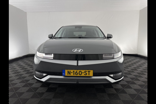 Hyundai IONIQ 5 Connect 73kWh [ 3-Fase ] {SOH-100%} (INCL-BTW) Aut *LEATHER-FABRIC | FULL-LED | DIGI-COCKPIT | AMBIENT-LIGHT | DAB | SHIFT-PADDLES | HEAD-UP | NAVI-FULLMAP | KEYLESS | CAMERA | HEATED-COMFORTSEATS | TOWBAR*