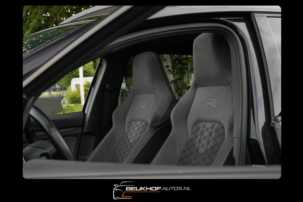 Volkswagen Golf 1.5 eTSI R-Line Pano H&K Audio Cruise Camera