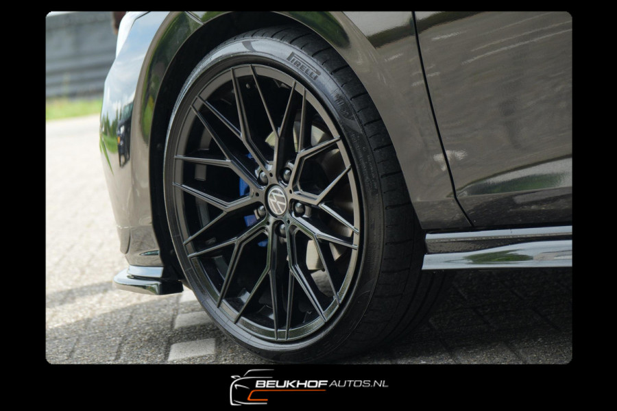 Volkswagen Golf 1.5 eTSI R-Line Pano H&K Audio Cruise Camera