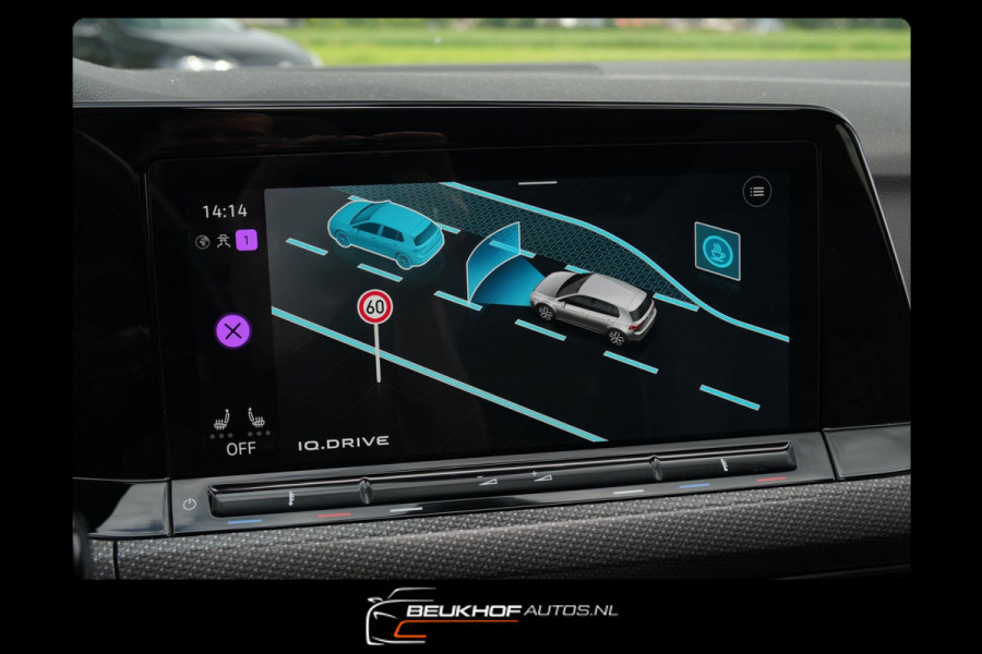 Volkswagen Golf 1.5 eTSI R-Line Pano H&K Audio Cruise Camera