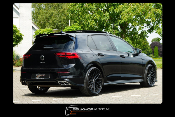 Volkswagen Golf 1.5 eTSI R-Line Pano H&K Audio Cruise Camera