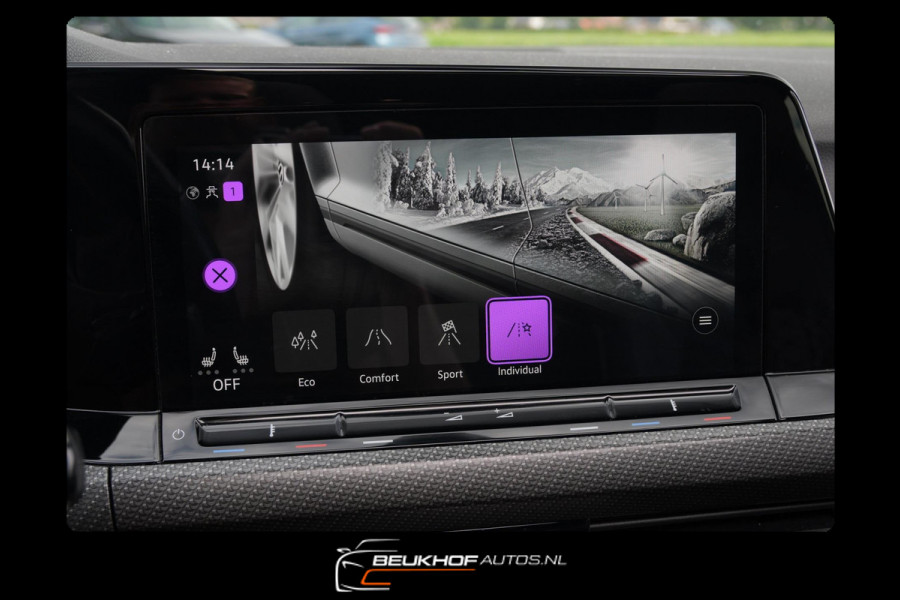 Volkswagen Golf 1.5 eTSI R-Line Pano H&K Audio Cruise Camera