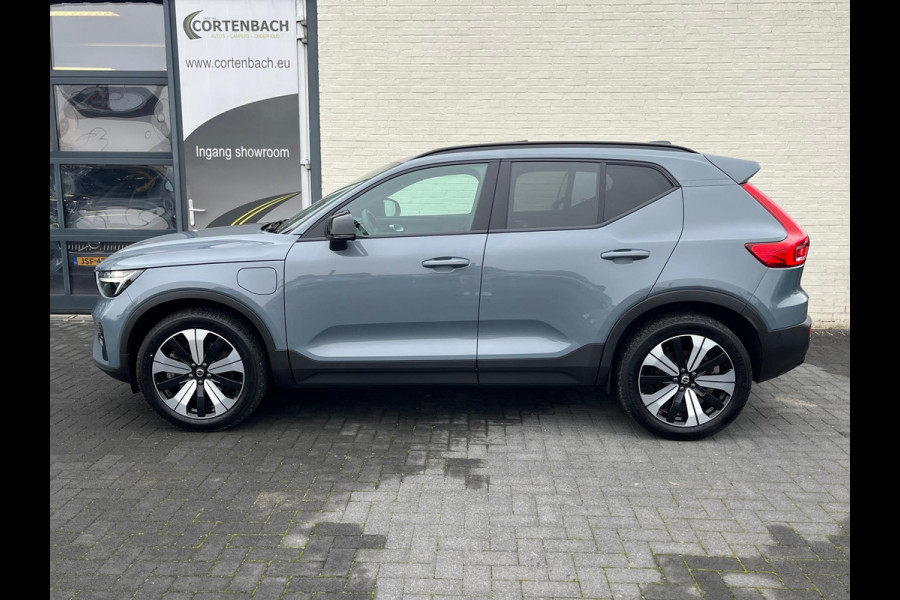 Volvo XC40 1.5 T5 Plug-in hybrid Ultimate Dark | Panorama dak | Zwenkbare trekhaak | Adaptieve cruise | Memory | Blis |