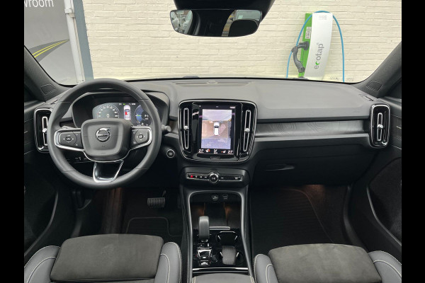 Volvo XC40 1.5 T5 Plug-in hybrid Ultimate Dark | Panorama dak | Zwenkbare trekhaak | Adaptieve cruise | Memory | Blis |