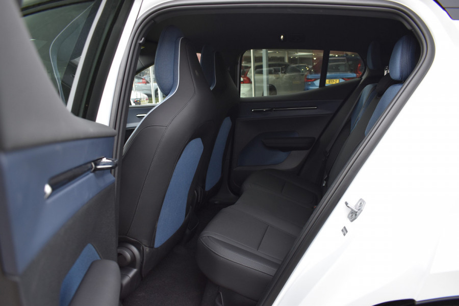 Volvo EX30 Extended Range Plus 69 kWh | ACC | Blis | H&K | Camera | 19"LMV | Elektr. klep