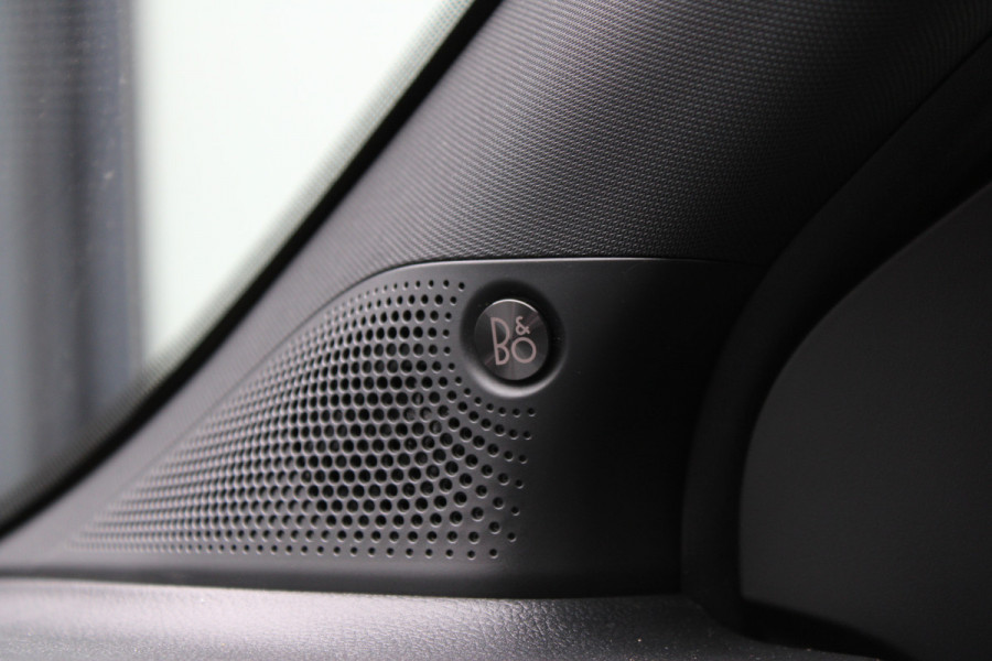 Ford Ranger 2.3 Double Cab PHEV Wildtrak | B&O | Trekhaak | Elektr. Rolhoes | BLIS | Adaptieve cruise