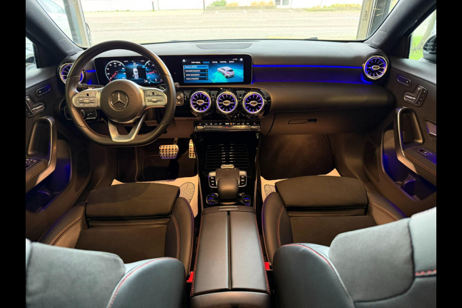 Mercedes-Benz A-Klasse 180 AMG Line