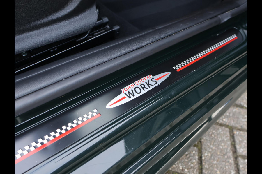 MINI Cabrio 2.0 JCW JOHN COOPER WORKS 231 PK REBEL GREEN | JCW STOELEN | ADAPTIVE CRUISE | ORIG. NL