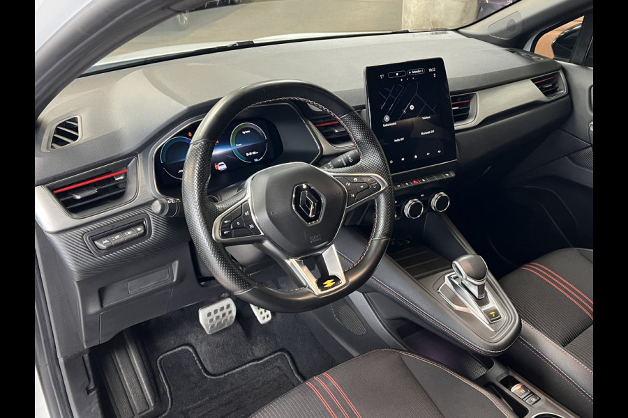 Renault Captur 1.6 E-Tech 160 R.S. Line | Groot Navi | 18" | Stoelverwarming | Camera | PDC V+A |