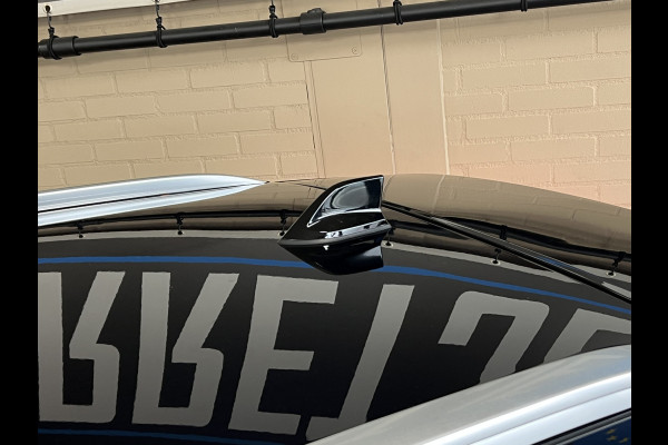 Renault Captur 1.6 E-Tech 160 R.S. Line | Groot Navi | 18" | Stoelverwarming | Camera | PDC V+A |