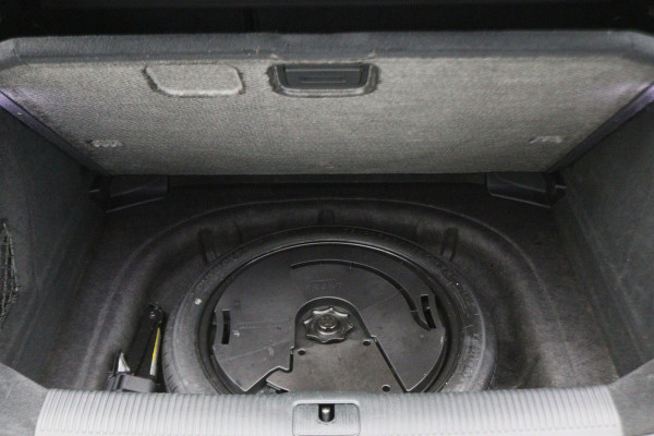 Audi A3 Sportback 35 TFSI CoD Advance Sport Leder/Stof, Stoelverwarming, Apple Carplay, Camera, Trekhaak, LED, 18''