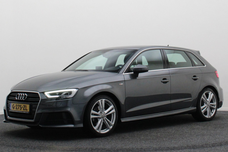 Audi A3 Sportback 35 TFSI CoD Advance Sport Leder/Stof, Stoelverwarming, Apple Carplay, Camera, Trekhaak, LED, 18''