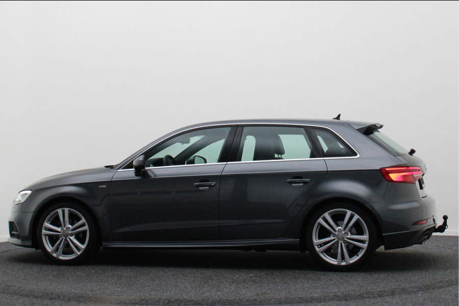 Audi A3 Sportback 35 TFSI CoD Advance Sport Leder/Stof, Stoelverwarming, Apple Carplay, Camera, Trekhaak, LED, 18''