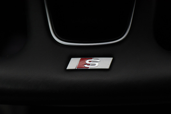 Audi A3 Sportback 35 TFSI CoD Advance Sport Leder/Stof, Stoelverwarming, Apple Carplay, Camera, Trekhaak, LED, 18''
