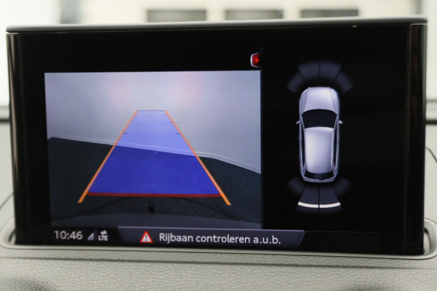 Audi A3 Sportback 35 TFSI CoD Advance Sport Leder/Stof, Stoelverwarming, Apple Carplay, Camera, Trekhaak, LED, 18''