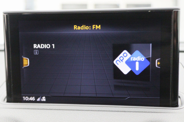 Audi A3 Sportback 35 TFSI CoD Advance Sport Leder/Stof, Stoelverwarming, Apple Carplay, Camera, Trekhaak, LED, 18''