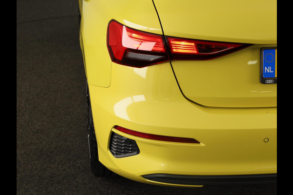 Audi A3 Sportback 30 TFSI Pro Line 110PK | Navigatie via app | Parkeersensoren | 18 inch Lichtmetalen velgen | Cruise controle