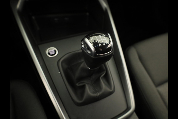 Audi A3 Sportback 30 TFSI Pro Line 110PK | Navigatie via app | Parkeersensoren | 16 inch Lichtmetalen velgen | Cruise controle