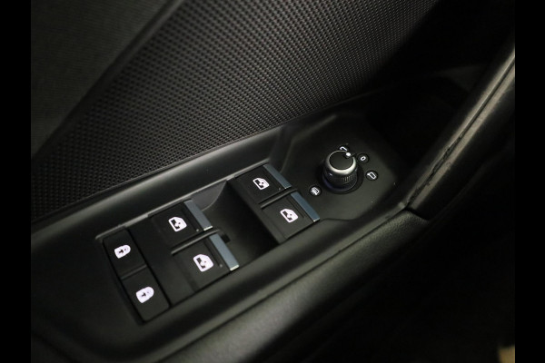 Audi A3 Sportback 30 TFSI Pro Line 110PK | Navigatie via app | Parkeersensoren | 16 inch Lichtmetalen velgen | Cruise controle
