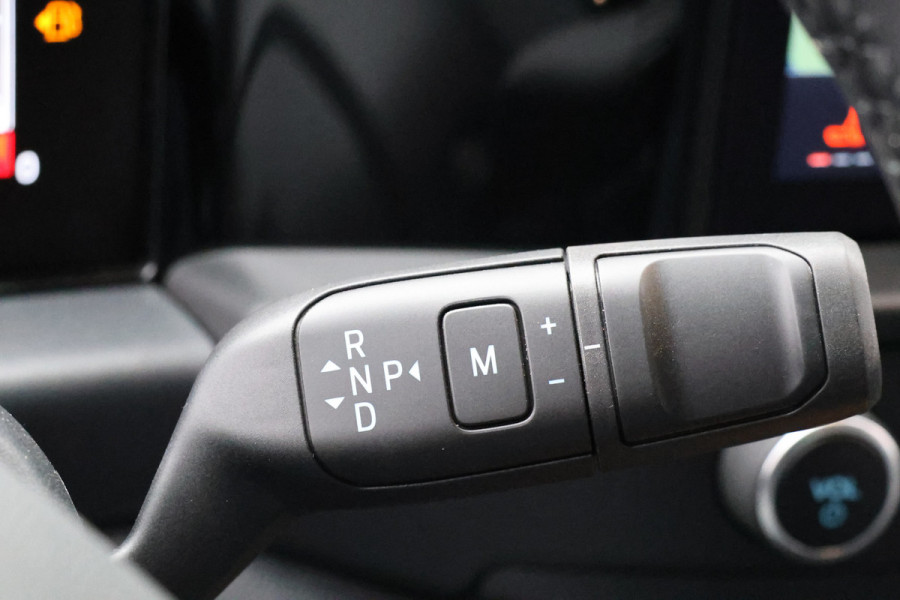 Ford Transit Custom 320 2.0 TDCI L2H1 Limited 170 PK | BPM VRIJ | ACC | Blind Spot | Navigatie | Camera | CarPlay | Lane Assist | Stoelverwarming | Raptor Edition | 3-Zitter | Verlengde fabrieksgarantie tot 11-2029