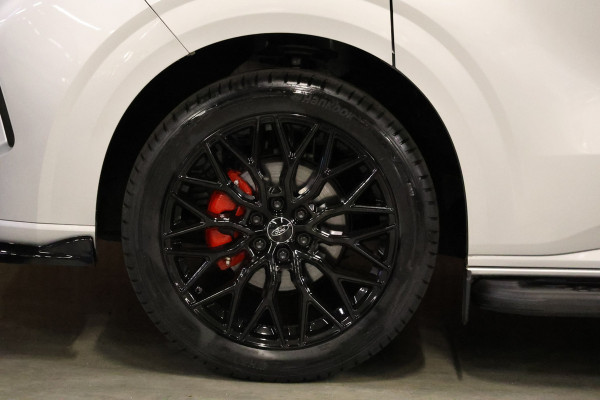 Ford Transit Custom 320 2.0 TDCI L2H1 Limited 170 PK | BPM VRIJ | ACC | Blind Spot | Navigatie | Camera | CarPlay | Lane Assist | Stoelverwarming | Raptor Edition | 3-Zitter | Verlengde fabrieksgarantie tot 11-2029