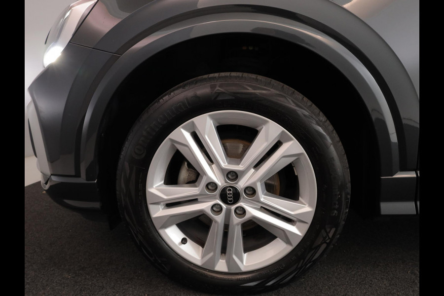 Audi Q2 35 TFSI Advanced edition 150 Pk Automaat  (S-Tronic) | Navigatie | Trekhaak afneembaar | Parkeersensoren |