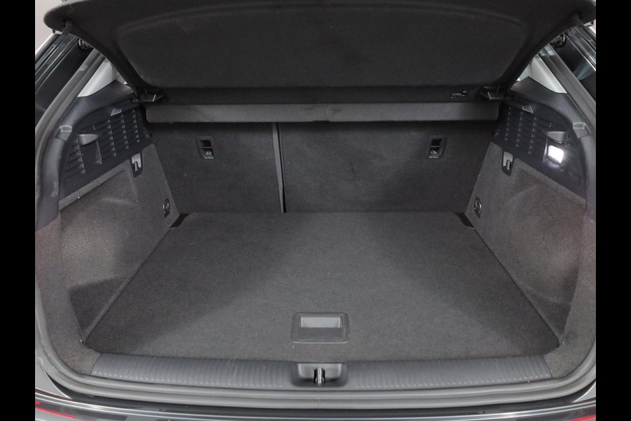 Audi Q2 35 TFSI Advanced edition 150 Pk Automaat  (S-Tronic) | Navigatie | Trekhaak afneembaar | Parkeersensoren |