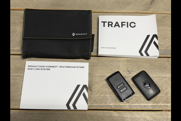 Renault Trafic 2.0 dCi 150 PK T30 L2H1 Camera / Apple Carplay