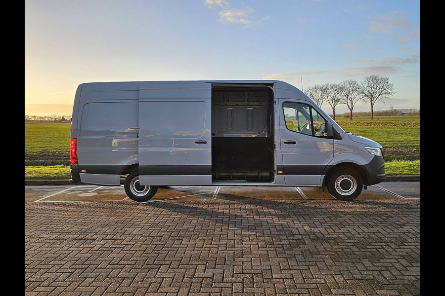 Mercedes-Benz Sprinter 315 1.9 CDI L3H2 RWD LED Automaat Navi PDC Camera 3 Zits Cruise Euro6 150 PK!