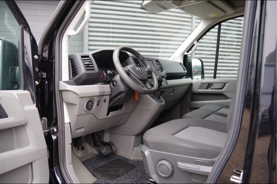 Volkswagen Crafter 35 2.0 TDI L3H3 177PK AUT. TREKHAAK, CAMERA, NAVI, CRUISE, CARPLAY, AIRCO, PARKEERSENSOREN