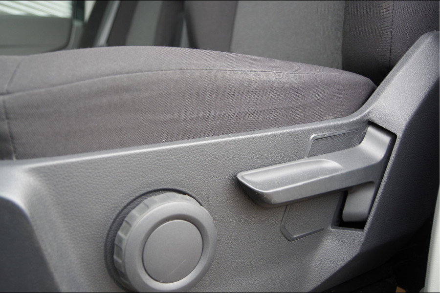 Volkswagen Crafter 35 2.0 TDI L3H3 177PK AUT. TREKHAAK, CAMERA, NAVI, CRUISE, CARPLAY, AIRCO, PARKEERSENSOREN