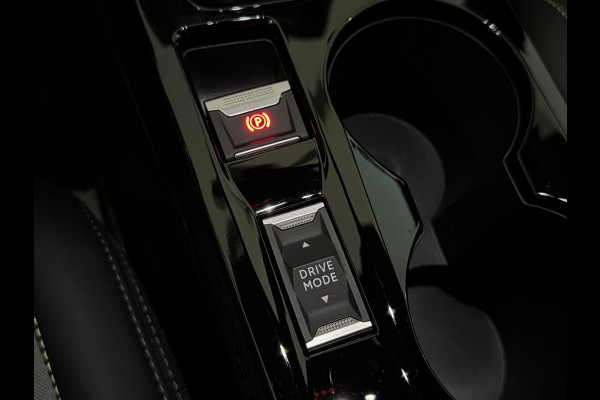 Peugeot 208 Hybrid 136 e-DCS6 GT Leder Alcantara interieur