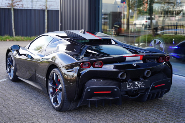Ferrari SF90 Stradale 4.0 V8 / Carbon Interieur + Exterieur / Lifting