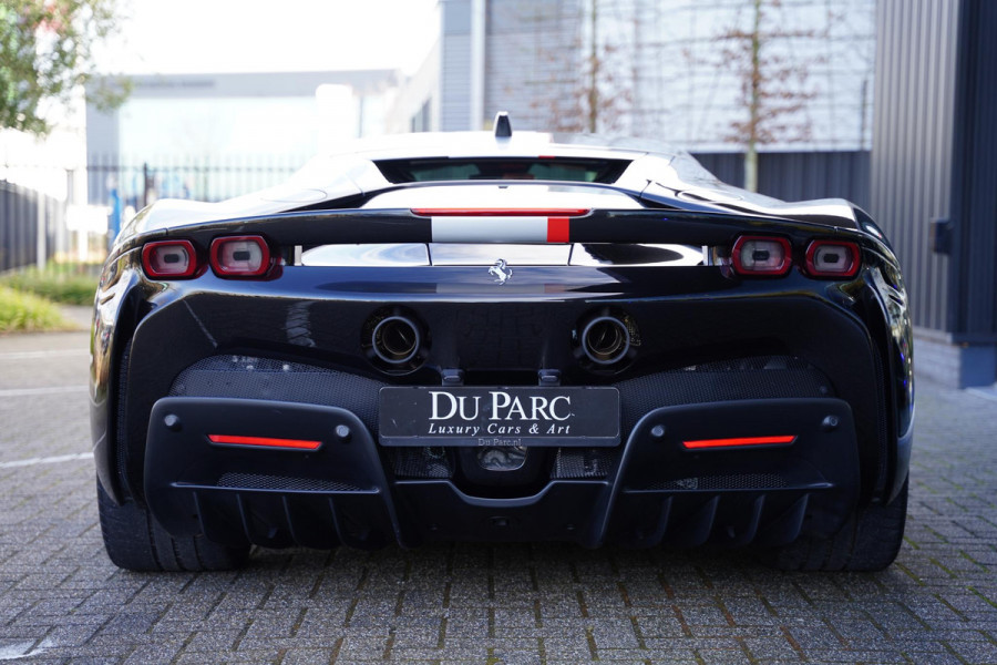 Ferrari SF90 Stradale 4.0 V8 / Carbon Interieur + Exterieur / Lifting