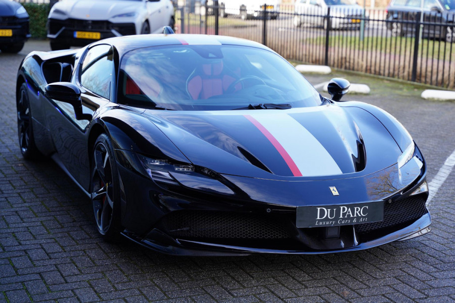 Ferrari SF90 Stradale 4.0 V8 / Carbon Interieur + Exterieur / Lifting