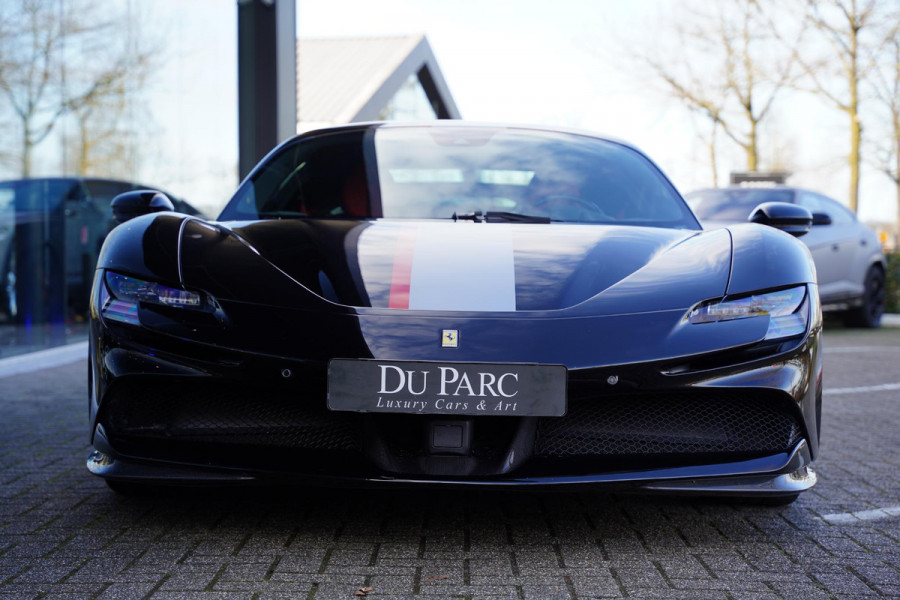 Ferrari SF90 Stradale 4.0 V8 / Carbon Interieur + Exterieur / Lifting