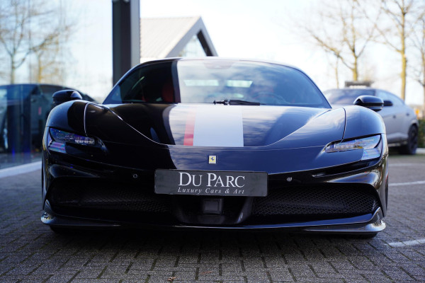Ferrari SF90 Stradale 4.0 V8 / Carbon Interieur + Exterieur / Lifting