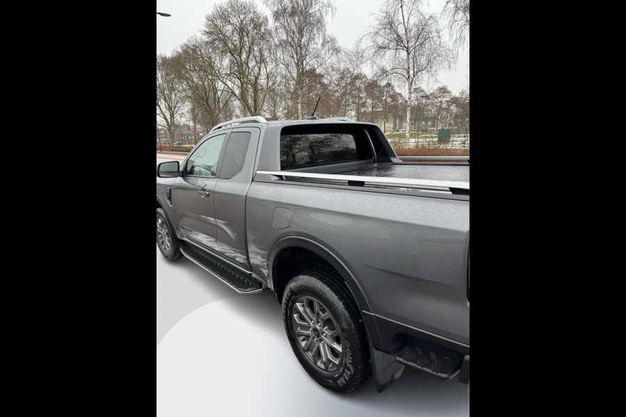 Ford Ranger 2.0 Super Cab EcoBlue Wildtrak 204pk Automaat | Trekhaak | Lederen Bekleding | Rollertop | 3.500kh Trekgewicht | Adaptieve Cruise