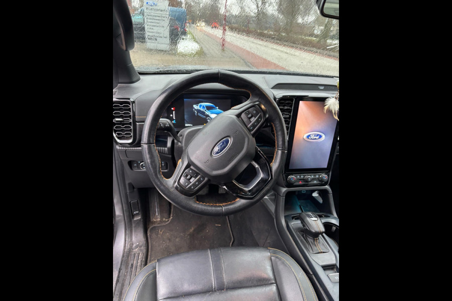 Ford Ranger 2.0 Super Cab EcoBlue Wildtrak 204pk Automaat | Trekhaak | Lederen Bekleding | Rollertop | 3.500kh Trekgewicht | Adaptieve Cruise