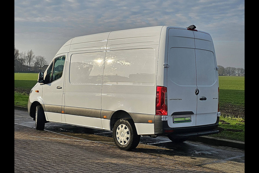 Mercedes-Benz Sprinter 317 1.9 CDI L2H2 Mbux 10 LED Navi Automaat PDC Airco Camera Euro6 170 PK!