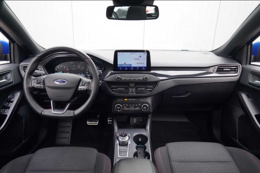 Ford FOCUS Wagon 1.5 EcoBoost ST Line Business / 1e Eigenaar / 112dkm NAP / Panodak / Incl. BTW / Navi