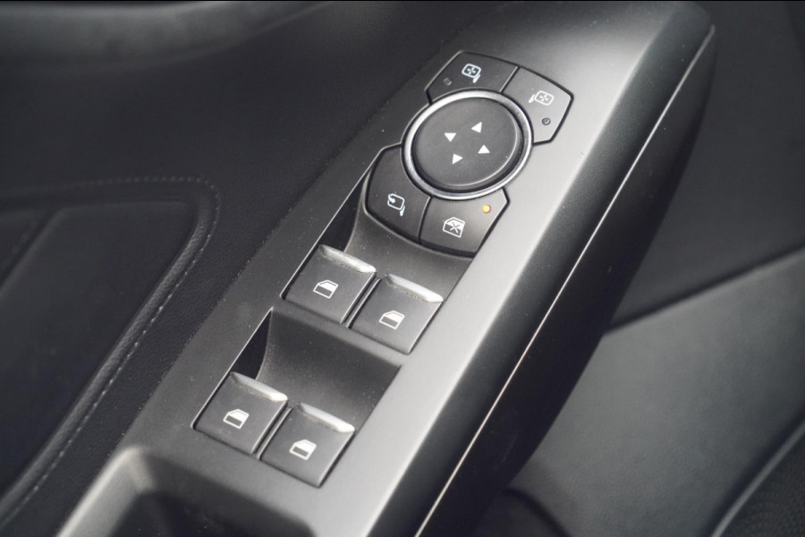 Ford FOCUS Wagon 1.5 EcoBoost ST Line Business / 1e Eigenaar / 112dkm NAP / Panodak / Incl. BTW / Navi