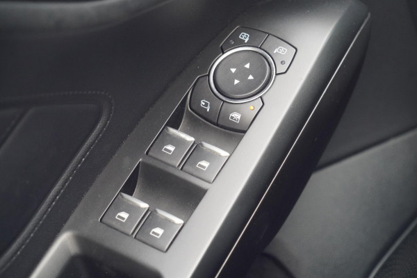 Ford FOCUS Wagon 1.5 EcoBoost ST Line Business / 1e Eigenaar / 112dkm NAP / Panodak / Incl. BTW / Navi