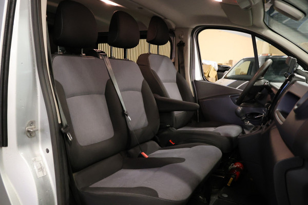 Opel Vivaro 1.6 CDTI L2H1 DC | Dubbel cabine | 6-zitter | L+R Schuifdeur | Airco | Cruise control | Trekhaak | DAB | Lichtmetalen velgen | Nieuwe APK