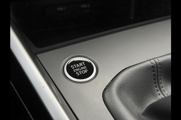 Audi A3 Sportback 35 TFSI 150pk Advanced Edition / Carplay / Camera / Parkeer assistent / 17'' LM / Trekhaak