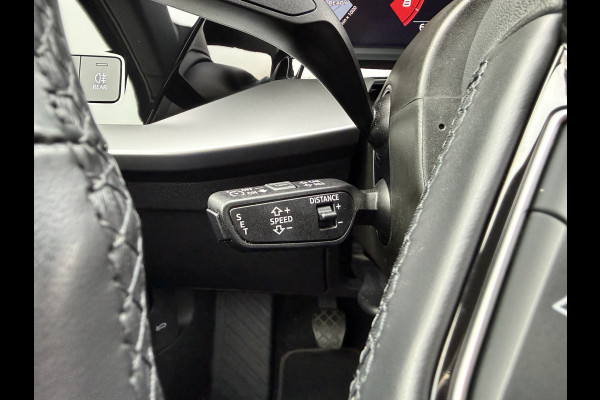 Audi A3 Sportback 35 TFSI 150pk Advanced Edition / Carplay / Camera / Parkeer assistent / 17'' LM / Trekhaak