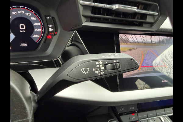 Audi A3 Sportback 35 TFSI 150pk Advanced Edition / Carplay / Camera / Parkeer assistent / 17'' LM / Trekhaak