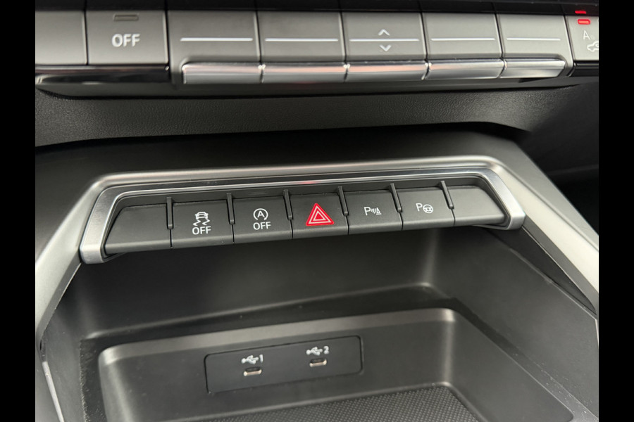 Audi A3 Sportback 35 TFSI 150pk Advanced Edition / Carplay / Camera / Parkeer assistent / 17'' LM / Trekhaak